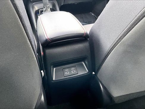 Certified 2023 Toyota Corolla SE w/ SE Package image 10