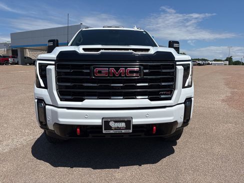 Certified 2024 GMC Sierra 2500 AT4 w/ AT4 Premium Plus Package AWD/4WD image 9