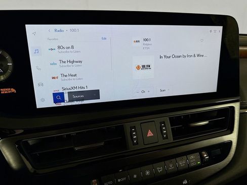 Certified 2025 Lexus ES 350 w/ Premium Package FWD image 15