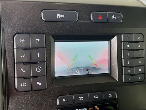 Used 2018 Ford F150 XLT image 12