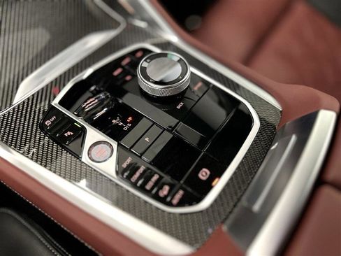 Used 2024 BMW X6 M60i w/ Dynamic Handling Package image 40