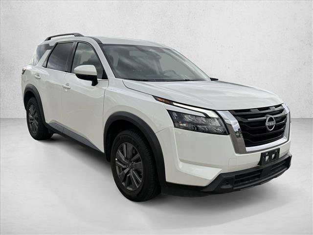 Used 2024 Nissan Pathfinder SV FWD image 4