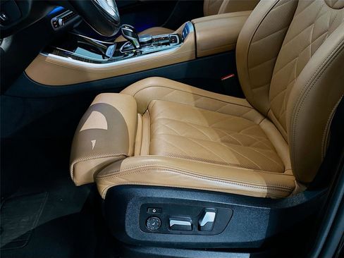 Used 2023 BMW X5 xDrive45e image 19