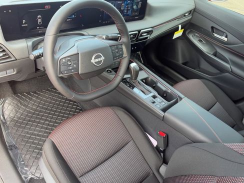 New 2026 Nissan Sentra SR image 18