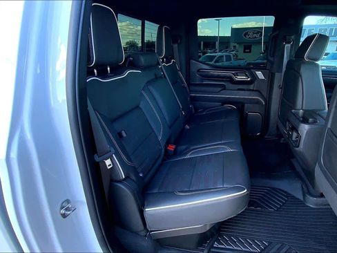 Used 2024 GMC Sierra 1500 AT4X w/ AT4X AEV Edition image 19