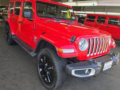 Used 2021 Jeep Wrangler Unlimited Sahara w/ Cold Weather Group image 2