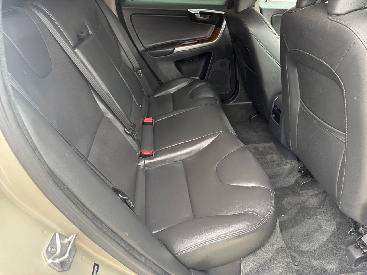 Used 2017 Volvo XC60 T5 Inscription AWD/4WD image 13
