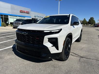 Used 2024 Chevrolet Traverse RS w/ LPO, Floor Liner Package