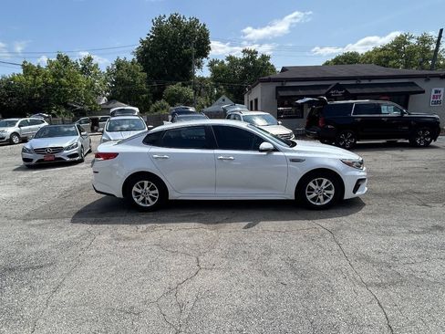 Used 2019 Kia Optima LX FWD image 15