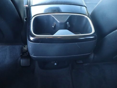 Used 2022 Kia Telluride LX FWD image 33