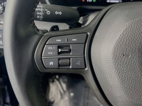 Used 2025 Honda CR-V Sport-L image 17
