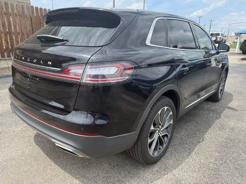 Used 2022 Lincoln Nautilus Reserve FWD image 5