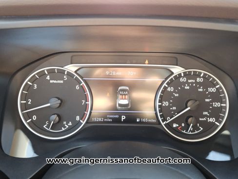 Used 2023 Nissan Rogue SV w/ SV Premium Package image 14