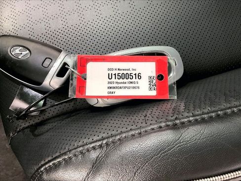 Used 2023 Hyundai Ioniq 5 Limited AWD/4WD image 32