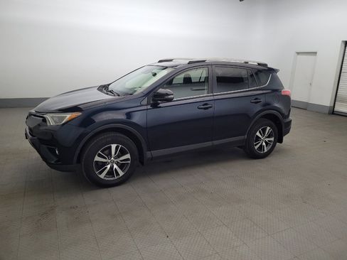 Used 2018 Toyota RAV4 XLE w/ Plus Extra Value Package AWD/4WD image 2