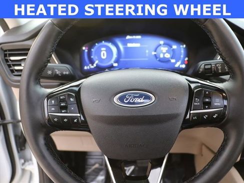 Used 2021 Ford Escape Titanium image 11