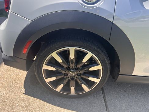 Used 2023 MINI Cooper S image 36