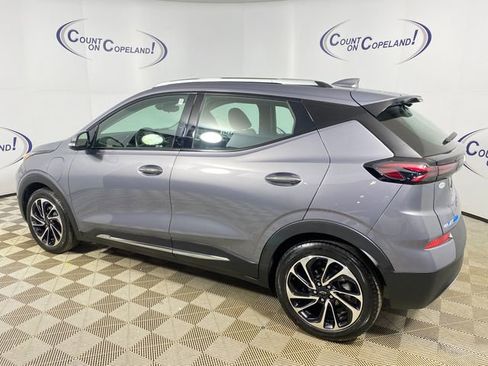Used 2023 Chevrolet Bolt EUV Premier image 3