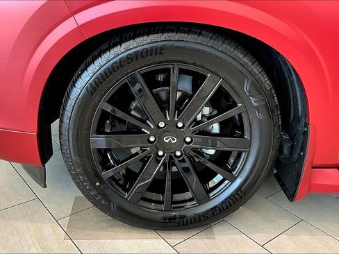 New 2025 INFINITI QX80 Sensory w/ Exterior Package image 16