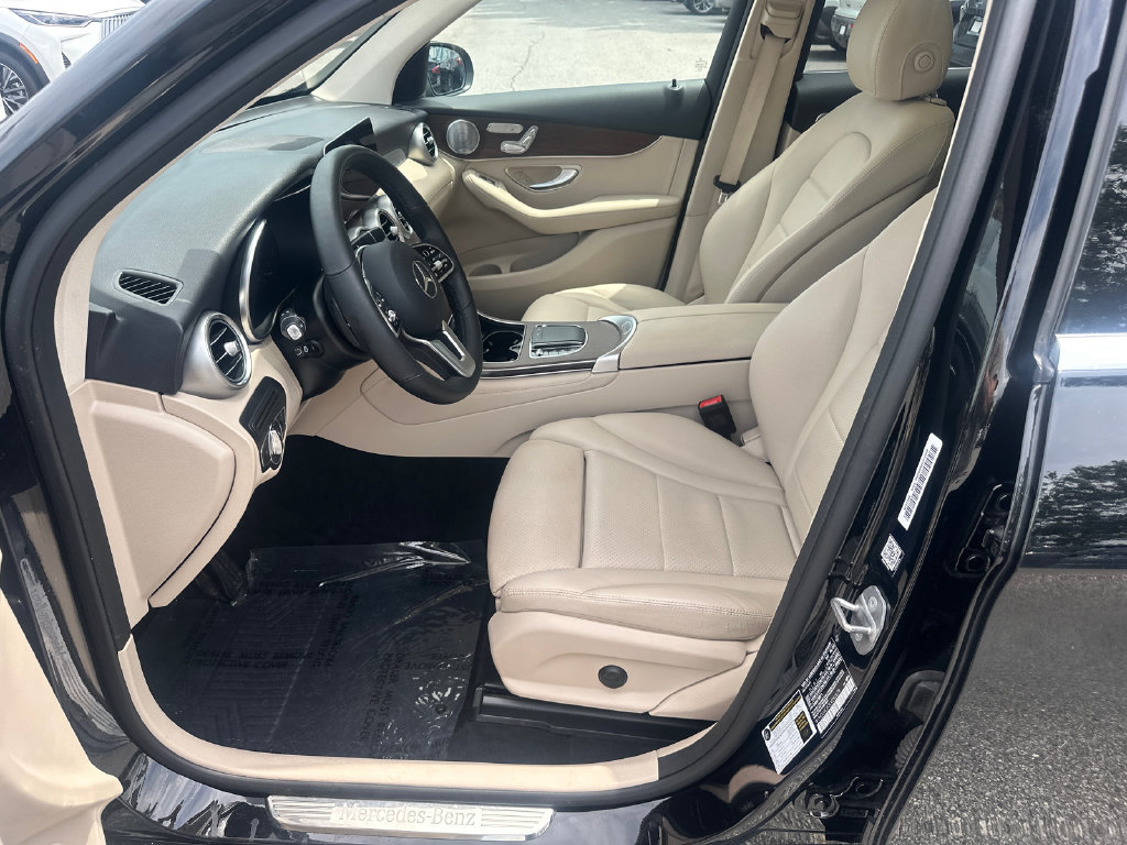 Used 2020 Mercedes-Benz GLC 300 image 9