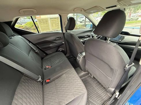 Used 2023 Nissan Kicks SV FWD image 36