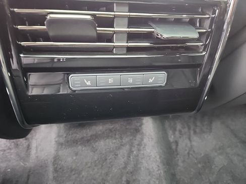 New 2025 Land Rover Range Rover Sport Dynamic SE image 24