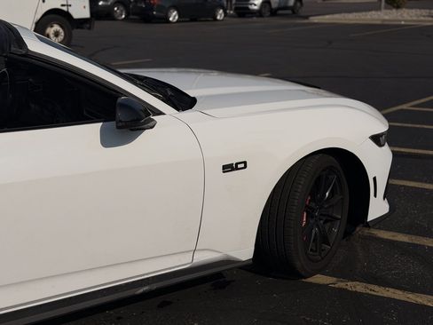Used 2024 Ford Mustang GT Premium RWD image 7