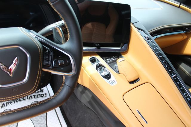 Used 2023 Chevrolet Corvette Stingray Premium Conv w/ Z51 Performance Package RWD image 27