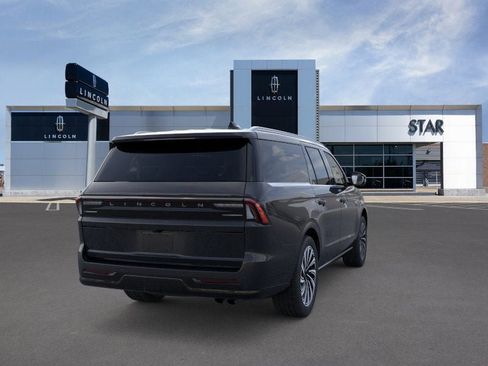 New 2026 Lincoln Navigator L Black Label AWD/4WD image 8