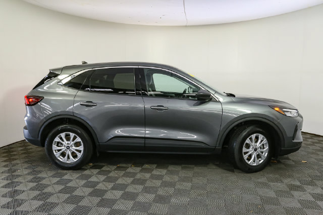 Used 2024 Ford Escape Active w/ Tech Pack #1 AWD/4WD image 14