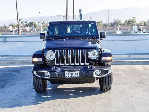Used 2023 Jeep Wrangler Unlimited Sahara AWD/4WD image 3