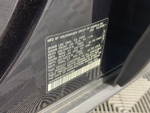 Used 2025 Volkswagen ID.4 Pro image 18