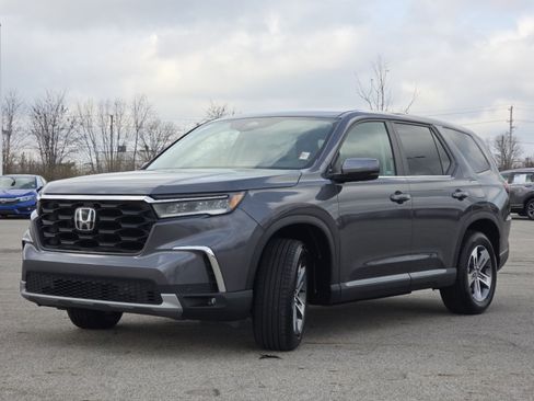 Used 2025 Honda Pilot EX-L image 16