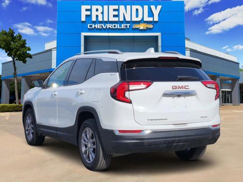 Used 2024 GMC Terrain SLT image 5