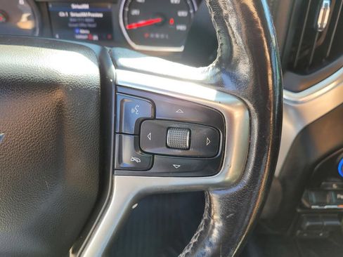Used 2020 Chevrolet Silverado 1500 LT w/ Texas Edition AWD/4WD image 28