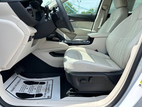 Used 2023 Buick Envision Avenir AWD/4WD image 13