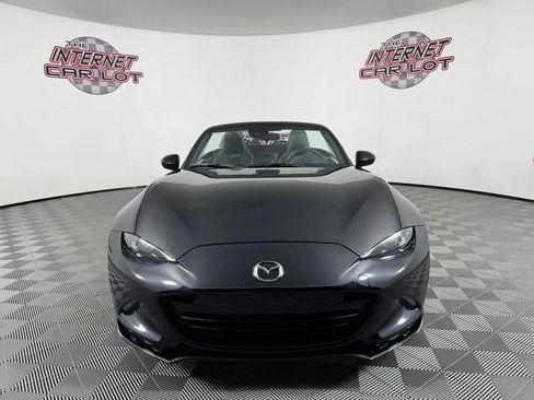 Used 2022 MAZDA MX-5 Miata Club w/ Brembo/BBS Recaro Package RWD image 2