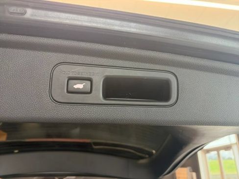 Used 2024 Honda Odyssey Sport image 38