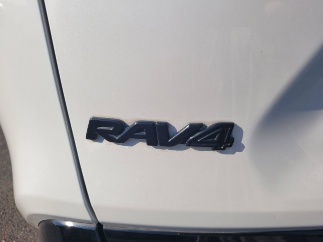 Used 2024 Toyota RAV4 XSE w/ Advanced Technology Package AWD/4WD image 10