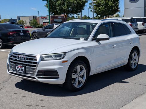 Used 2019 Audi Q5 2.0T Premium Plus w/ Premium Plus Package AWD/4WD image 10