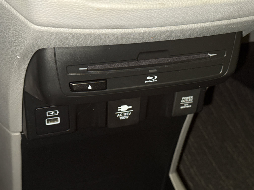 Certified 2024 Honda Odyssey Touring image 31