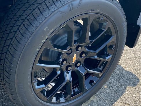 New 2026 Chevrolet Silverado 1500 High Country w/ Technology Package AWD/4WD image 27
