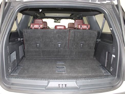 Used 2023 Ford Expedition Max Limited image 14