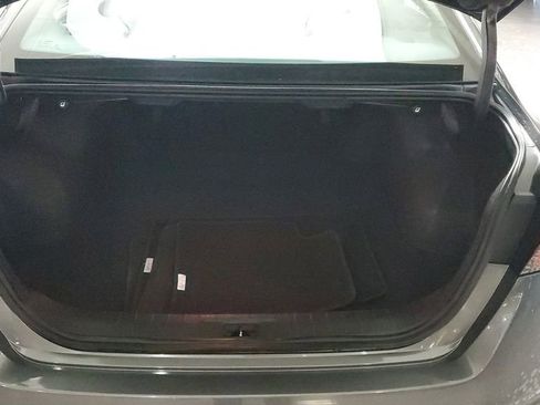 Used 2024 Nissan Altima 2.5 SR FWD image 10