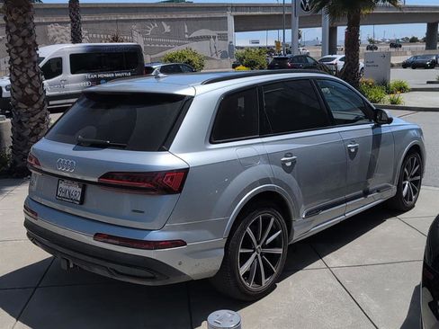 Used 2023 Audi Q7 3.0T Prestige w/ Prestige Package AWD/4WD image 5