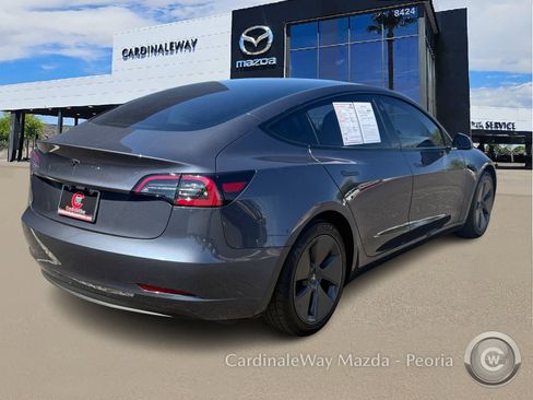 Used 2023 Tesla Model 3 Standard Range image 9