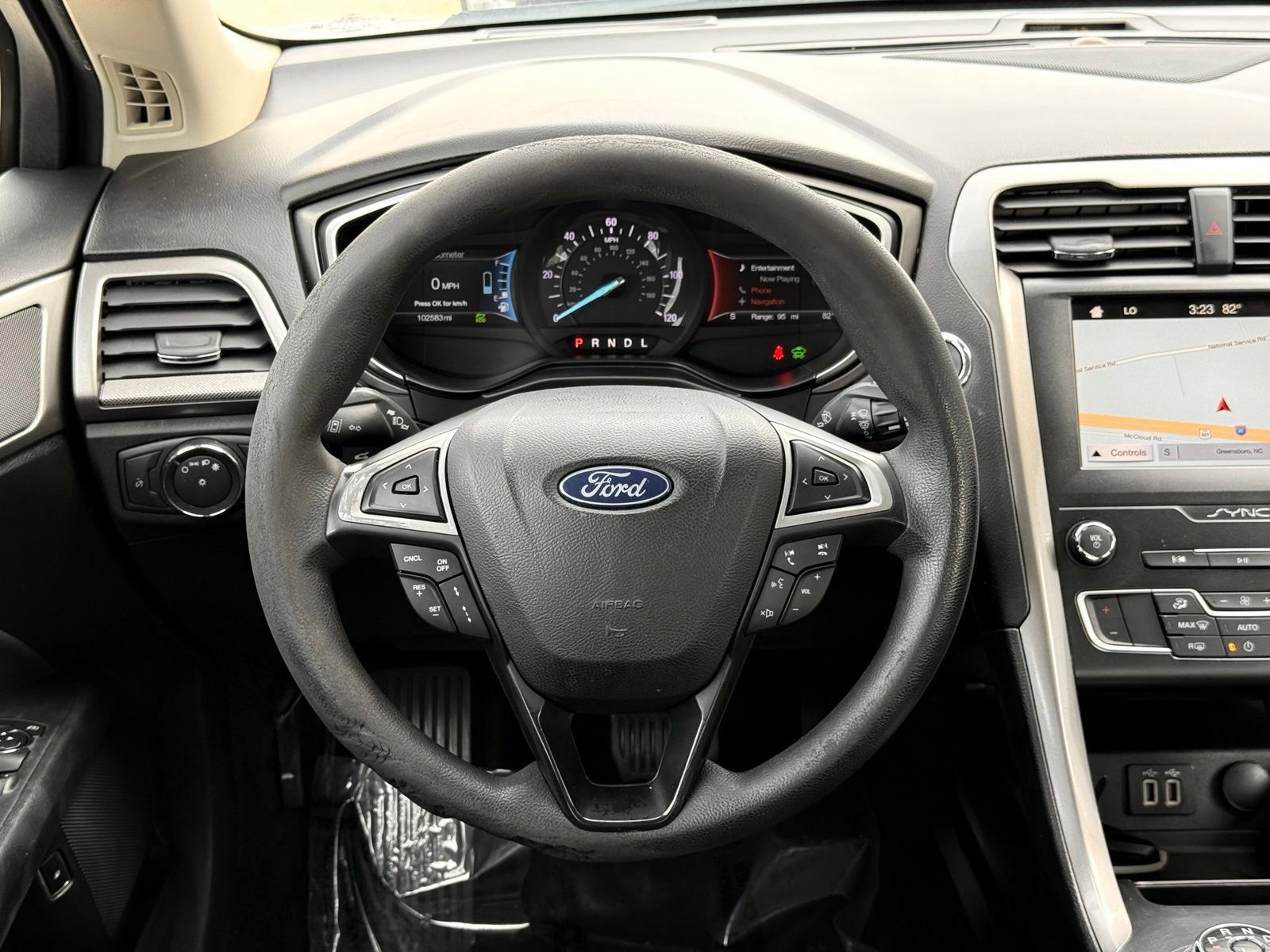 Used 2019 Ford Fusion SE FWD image 23