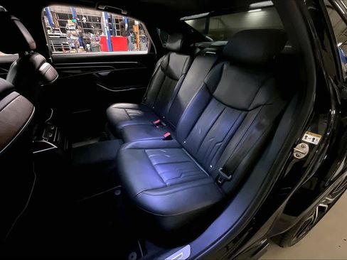 Used 2021 Audi A8 L 3.0T w/ Luxury Package image 19