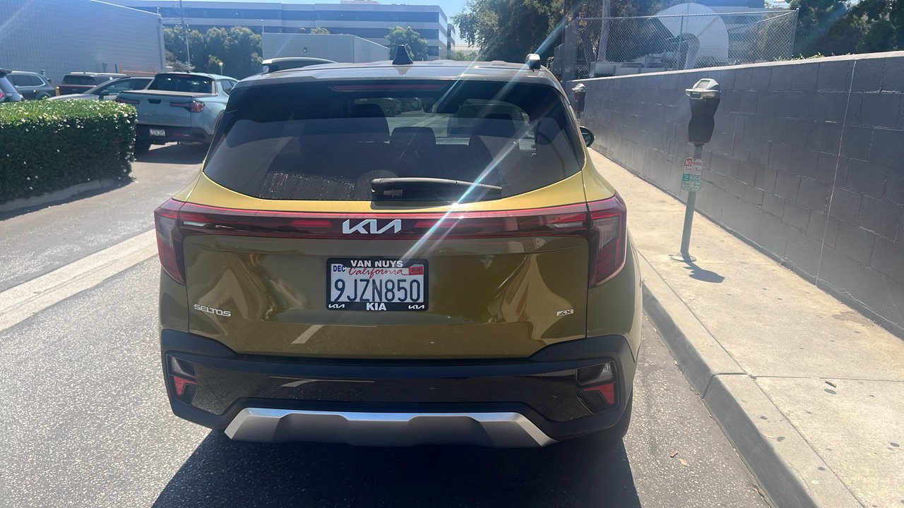 Used 2024 Kia Seltos S AWD/4WD image 4