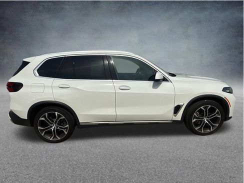 Used 2024 BMW X5 sDrive40i w/ Parking Assistance Package RWD image 12